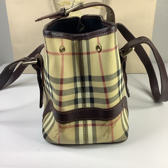 🛍BURBERRY Vintage Coated Canvas(PVC) House Check Shoulder bag🛍 - Picture 7 of 12
